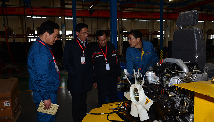 連云港東海經(jīng)濟開發(fā)區(qū)管委會領(lǐng)導蒞臨沃爾華集團參觀考察