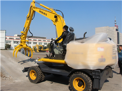 沃爾華集團(tuán)2臺挖掘機(jī)出口越南