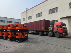  沃爾華集團(tuán)一批小型挖掘機(jī)出口歐洲市場